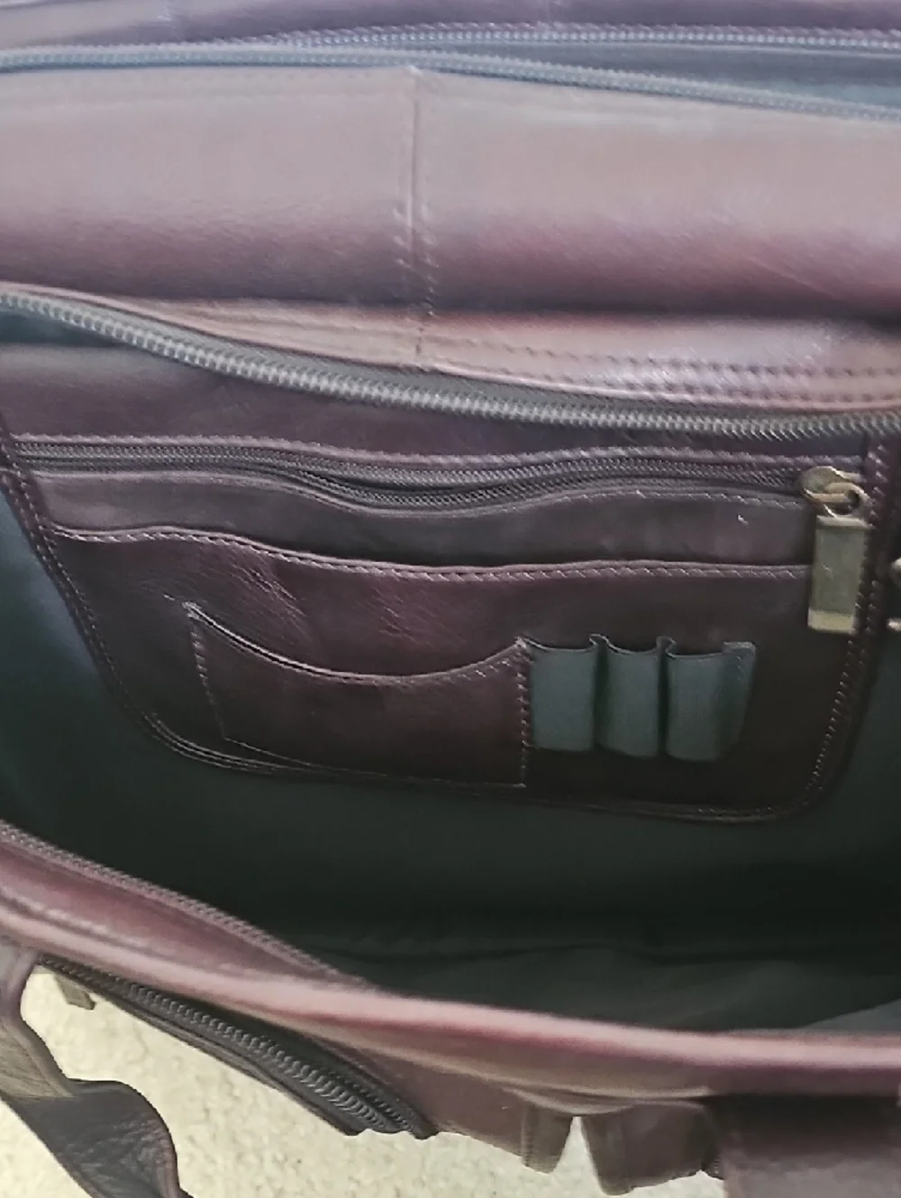 Men's Leather Briefcase Bag in Dark Brown - Classic Professional Carry